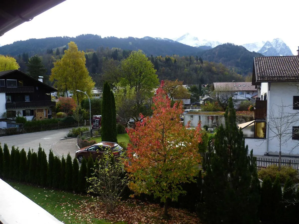 Ferienwohnung Antikstuebchen Apartment Garmisch-Partenkirchen