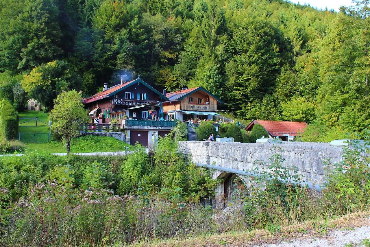 Apartment Ferienwohnung Antikstuebchen