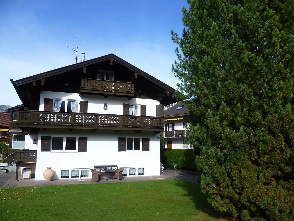 Apartment Ferienwohnung Antikstuebchen