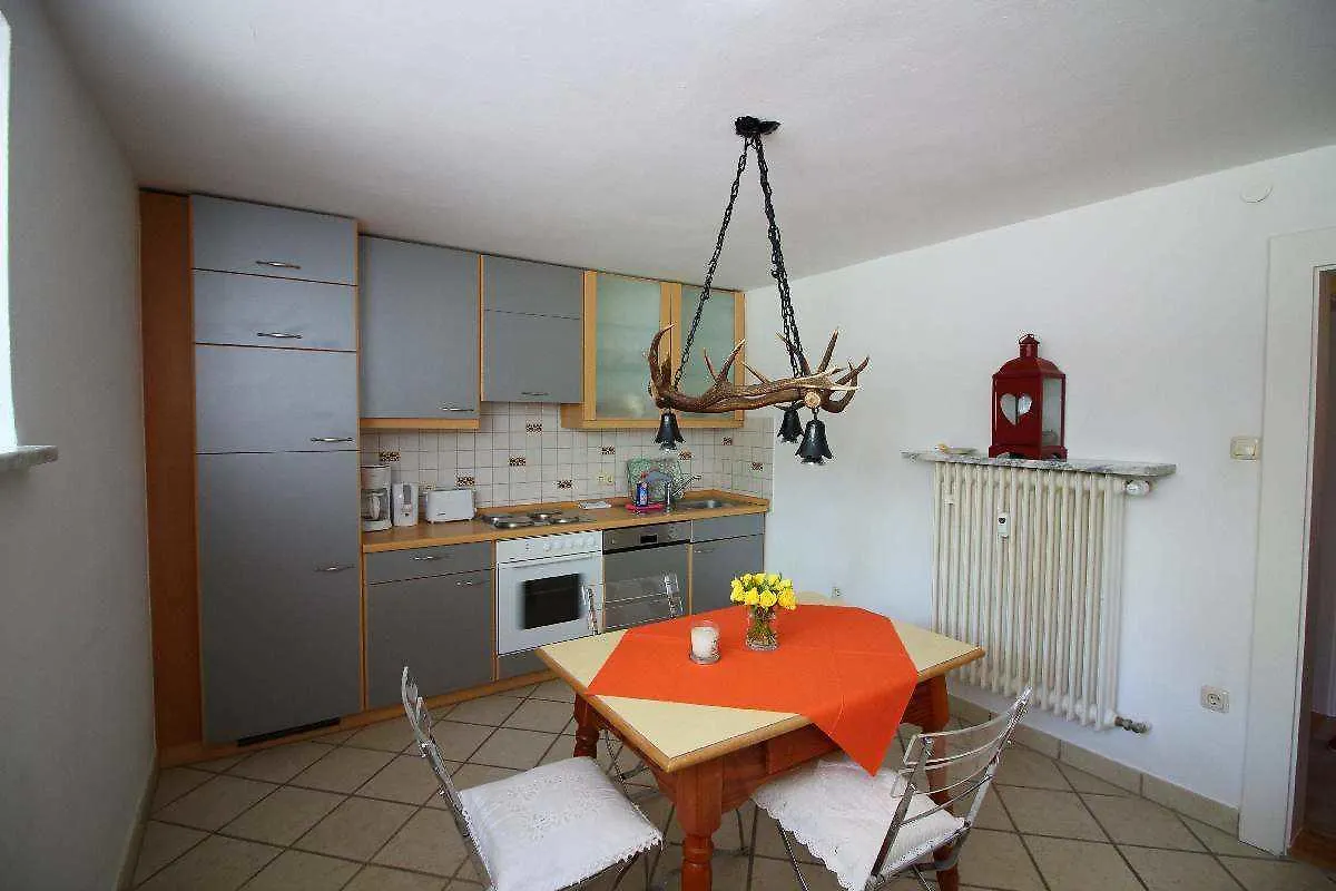 Ferienwohnung Antikstuebchen Apartment